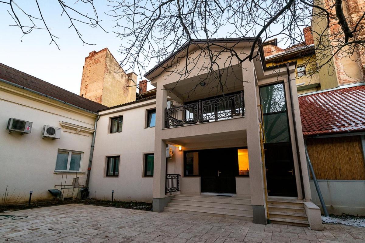 Moky Rezident Apartment Arad Exterior foto