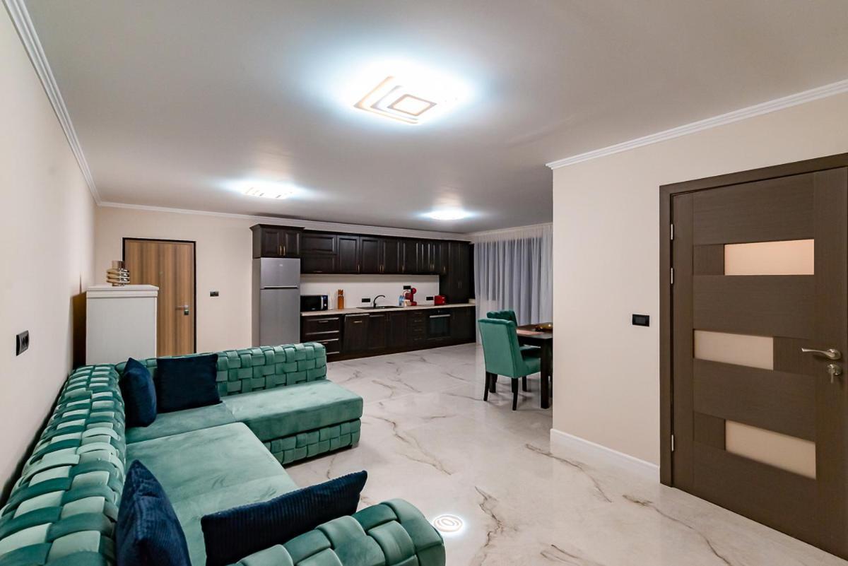 Moky Rezident Apartment Arad Exterior foto